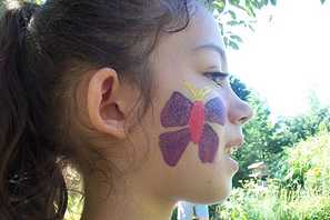 butterflyface.jpg (8104 bytes)